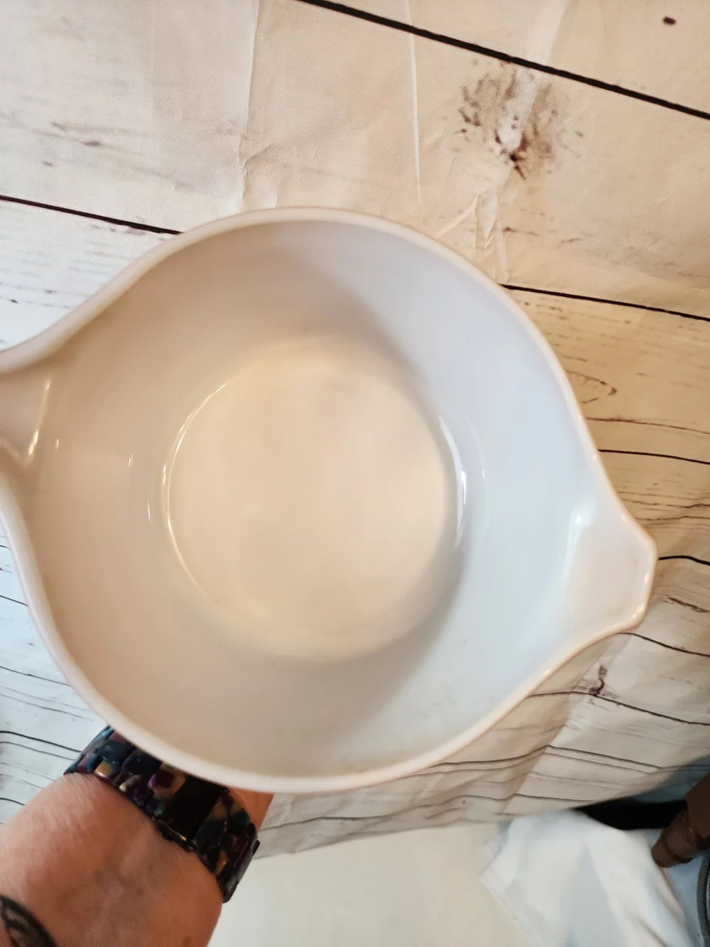 Vintage Wheat Pattern Pyrex Serving Bowl in Burnt Orange
